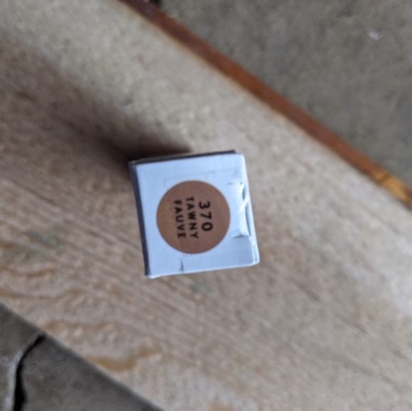 Concealer - Picture 2 of 2